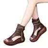 Sandálias de Couro Macio com Solado Grosso para Mulheres, Sandálias Plataforma Cuña Retro 2026 Nova Coleção Verão Cano Alto Aumenta Altura Peep-Toe Sapatos Romanos