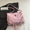 Novas Bolsas Femininas Primavera e Verão 2025 Europeias e Americanas Rebite Superfície Macia Bolsa Tote Casual Bolsa Transversal Ombro com Franja Bolsas Femininas