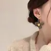 Pendientes de Pétalos Mate de Alta Gama con Pasador de Plata 925 para Mujer Pendientes de Diseño Asimétrico de Nicho Accesorios Exagerados para Orejas de Otoño e Invierno