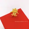 Anillo Abierto Pequeño Qilin Auspicioso Antiguo para Mujer Tienda de Oro Mismo Estilo Atrae Riqueza y Fortuna Anillo Bestia Auspiciosa León Despertando Venta al por Mayor
