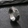 Anillos Europeos y Americanos de Acero de Titanio para Hombres, Anillos Giratorios de Acero Inoxidable Negro Fundido Punk Hip-Hop, Joyería de Mano para Hombres, Fabricantes al por Mayor
