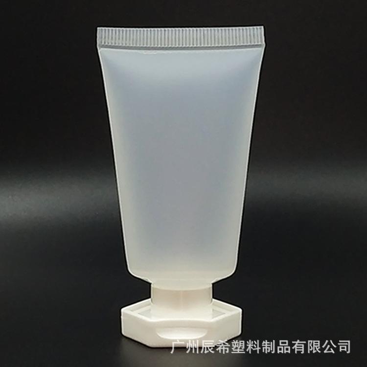 白色六角盖.jpg