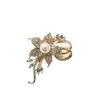 Broche de Flor de Perla de Alta Gama para Mujer, Elegante Pin de Solapa Retro, Accesorio de Lujo Ligero de Alta Calidad, Hebilla de Fijación Antiexposición