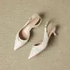 Zhr Zapatos de Tacón de Aguja Puntiagudos Retorcidos Estilo Francés 2026 Nueva Moda Zapatos de Salón de Gama Alta Sandalias sin Espalda de Suela Suave para Mujer
