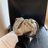 Bolsas Femininas da Moda Deste Ano 2026 Novo Design de Nicho Bolsa Nuvem Franzida Bolsa de Ombro com Corrente Fashion Bolsa Transversal
