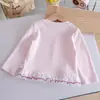 Top de punto dulce para niñas 2026 Primavera y Otoño Nuevo Estilo Coreano Lazo Versátil Encaje Patchwork Camisa Básica