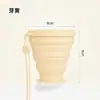 Garrafa de água de viagem dobrável de silicone garrafa de água externa espremível conveniente para carregar garrafa de água dobrável cor de doce