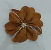 Acessórios de Flores de Tecido para Cabelo, Bolsas, Vestidos, Roupas, Hot-Selling de Comércio Exterior, Aplique de Flor de Pena com Três Contas