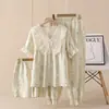 Distribuido y enviado en nombre de otros: Ropa de casa para mujer de algodón puro teñido en hilo para primavera y otoño, pijama cómodo de corte holgado con cuello y mangas largas, pantalón largo