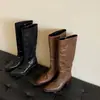 Botas altas de piel genuina para mujer, con punta cuadrada, tacón alto grueso, cremallera lateral y acabado lavado en color