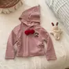 Sudadera de rayas para niña, nueva colección otoño 2026, camiseta de rayas con gorro de elfo estilo coreano, top elegante para niños