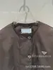 En stock Set de Chaqueta con Cremallera y Falda PD Triangle Shenzhen Nanyou, Juvenil y Versátil, Nuevo Producto Otoño/Invierno para Ventas Transfronterizas