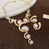 Pendientes Ovalados Geométricos Incrustados con Diamantes Vintage y Collar, Cadena para Clavícula de Lujo Ligero de Nicho, Juego de Joyería Retro