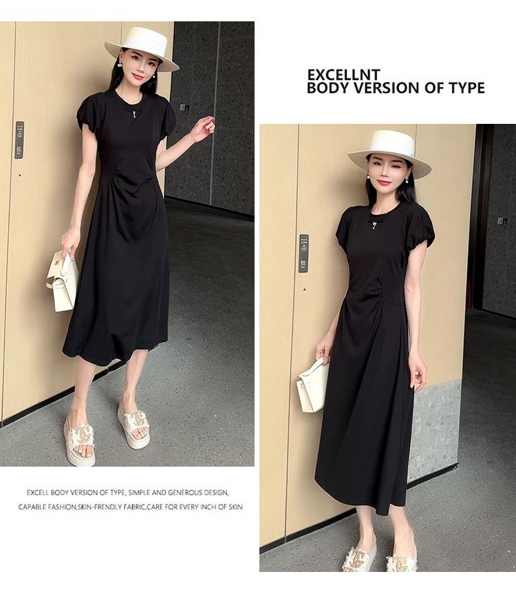 跨境淘货源分销2024春夏秋季裙子新款，街头潮流减龄小个子爆款欧货网红款，运动休闲运动气质休闲时尚流行新款春夏秋装，春夏秋装女装时尚套装女装春夏秋季套装女套装女女士运动服裙子单件连衣裙淑女风格女装时尚裙子盐系休闲女装2024百搭设计感小众洋气阿里国际站跨境采购Cross-border, online source, distribution 2024 spring and summer autumn, skirts, new styles, street trends, age reduction, small, explosive, European goods, network red, sports, leisure sports, temperament leisure, fashion popular, new spring and summer autumn clothing, spring and summer autumn women's clothing, fashion, suit women's clothing, suit women, women's sportswear, skirt single, dress, lady style, Women's fashion skirt, salt department, casual women's dress, 2024, everything, design sense, niche, foreign style, Ali International Station, cross-border procurement