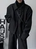 Chaqueta Corta Holgada de Moda con Mangas Largas 2025 Primavera Diseño Oscuro Hombro Ancho Chaqueta de Piloto para Hombres y Mujeres Solapa Simple