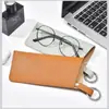 Bolsa Portátil Colgante para Guardar Gafas Bolsa de Almacenamiento de Gafas de Sol de PU Bolsa para Gafas Llavero Conveniente Bolsa Colgante para Gafas