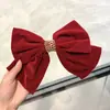 Pinzas para el Cabello Serie Roja de Año Nuevo 2026 Pinzas Retorcidas Nuevas Pinzas para la Parte Trasera de la Cabeza Pinzas de Tiburón Pasadores de Año Nuevo Accesorios para el Cabello