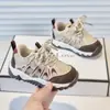 Zapatos retro de senderismo para niños, modelo nuevo 2026, zapatillas versátiles de suela blanda para deportes al aire libre, zapatos estilo coreano Forrest Gump para niñas, antideslizantes