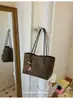 Bolsa Grande Estampa Leopardo Retrô Feminina 2026 Outono/Inverno Nova Bolsa de Ombro Única para o Dia a Dia Bolsa Tote Simples Bolsa Saco
