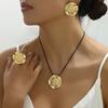 Venta caliente transfronteriza, collar y pendientes de aleación de metal, estilo que combina con todo, collar largo para damas, pendientes de botón al por mayor.