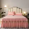 Renda bordada em algodão puro, amigável à pele, design de princesa estilo coreano, saia de cama lisa, disponível para camas de solteiro e casal, com características antiderrapantes, acabamento de renda para atacado