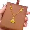 Colar Folha de Leque Dourado Banhado a Latão com Embelezamento Completo de Diamantes, Artesanato Deslumbrante, Colar Clavícula Folha de Ginkgo Feminino, Requintado e Versátil com um Toque de Luxo