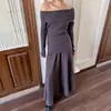 Yimeinijia2026 Conjunto de Tricô com Gola Uma Linha Suave e Elegante para Três Maneiras de Usar + Saia Larga Grande