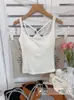 Top Cropped Sexy Sem Costas para Meninas Quentes com Tiras Cruzadas e Design de Bojo, Adequado para Todas as Estações, Pode Ser Usado como Camada Interna ou Externa, Apresentando um Lindo Design nas Costas, Modelo 8302