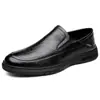 Zapatos de hombre marca Dragonfly 2026 nueva moda zapatos de vestir casuales para hombre versátiles slip-on de suela blanda zapatos de cuero estilo papá