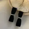 Presilha de Cabelo Pequena Laço Estilo Coreano Pérola Exquisita Clipe para Franja Feminina Acessório de Cabelo para Parte de Trás da Cabeça Clipe Lateral Elegante de Veludo