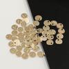 Estados Unidos Relleno de Oro de 14K Disco Redondo Grabado Colgante Redondo Pequeño Charm Pequeño Piezas de Encanto para Pulsera Collar
