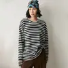 Suéter Pulôver Listrado de Fio Fino de Outono e Inverno, Estilo Novo e Moderno para Mulheres, Suéter de Caxemira com Gola Redonda, Comprimento Médio de Caxemira