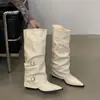 Botas Pontudas com Fivela e Salto Bloco para Mulheres 2026 Estilo Punk Botas de Motociclista Estilo de Rua Menina Popular Salto Alto Robusto Botas Longas