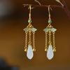 Aretes de Estilo Étnico Jiangnan First Sight Aretes Artesanales de Esmalte Chapados en Oro Antiguo con Incrustaciones de Turquesa Aretes con Borlas