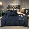 Juego Sencillo de Cuatro Piezas de Sábanas de Cama al por Mayor Bordadas Cepilladas de Lujo Ligero, Fundas de Edredón, Ropa de Cama Juego de Tres Piezas de Algodón Puro Lavado