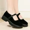 Zapatos de tela del viejo Pekín para mujer, estilo primavera y otoño, ligeros, antideslizantes, suela suave, versátiles, para madres de mediana edad y mayores, negros, para ir al trabajo, zapatos de trabajo