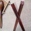 Fábrica de atacado pauzinhos de madeira chineses personalidade criativa dia corte cabeça redonda pauzinhos hotel utensílios de mesa de madeira domésticos podem ser personalizados