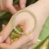 Nuevo Pulsera de Conejito Blanco 2025 Imitación de He Tianyu con Pulsera de Conejito de Jade Gelatina de Lichi para Mujer Regalo Popular para Novia