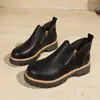 Nueva colección 2026 de zapatos para mujer para exportación: Zapatos planos brillantes de suela gruesa para otoño e invierno, de estilo europeo y americano, modernos y retro, disponibles en stock