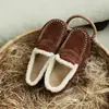 Sapatos de Algodão Couro de Vaca de Artesão de Couro Sapatos Feijão de Algodão Forrados com Lã Solado Macio Casual Confortáveis e Versáteis para Uma Perna Inverno Novo Estilo