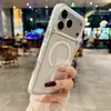 Adecuado para funda de teléfono móvil Iphone18Promax, Succión Magnética Bicolor de Cristal de Hielo Transparente, Funda Protectora Anticaídas con Airbag para Apple 17 16