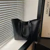 Bolso de Hombro Único Estilo Nuevo Primavera 2026 Casual para Mujer Estilo Coreano Nicho Gran Capacidad Moderno Elegante Personalizado Bolso Tote