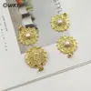 WT-JP363 Moda Personalidad Flor de Latón Perla Incrustada Color Dorado Colgante Hueco Accesorios para Joyería Hecha a Mano DIY