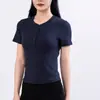 Camisa Henley Llulu Mesmo Estilo Camiseta de Manga Curta Primavera e Verão Camiseta Básica de Tricô Afinando a Cintura Roupa Esportiva para Yoga Top para Mulheres