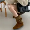 Acabado mate otoñal, botas de trabajo de punta ancha, suela plana, cuero suave, botines de estilo nuevo con hebilla, botines retro Martin para mujer