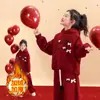 Conjunto Esportivo Festivo Vermelho Estilo Princesa para Crianças Maiores no Outono e Inverno Novo Conjunto de Duas Peças com Moletom de Veludo e Mangas Longas
