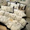 Nuevo Conjunto de Cuatro Piezas Estampado de Algodón Lavado con Encaje Negro Grande Estilo Hepburn 2025