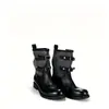Botas de moda, estilo retro francés, nuevas botas de trabajo de moda para mujer, adelgazantes, versátiles para otoño e invierno, punta redonda, estilo británico, elegantes 2026