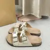 Sandálias Birkenstock Fofas de Desenho Animado Femininas para Uso Externo Moda Celebridade da Internet Sola Macia Camada Antiderrapante Sola Grossa Dupla Face Fechadas Meio Chinelos Femininos