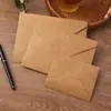 Sobres de Papel Kraft Marrón Oscuro de una Cara de 150g Estilo Europeo, Suministro Transfronterizo, Admite Impresión de Tamaño Personalizado, En Stock del Fabricante